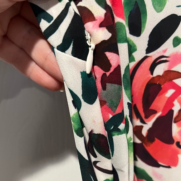 NWOT Floral long sleeve blouse - Picture 2 of 4